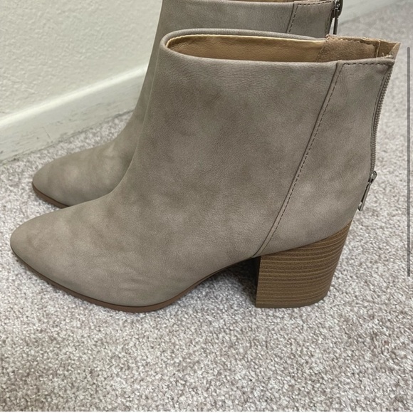 Taupe booties - Picture 3 of 5
